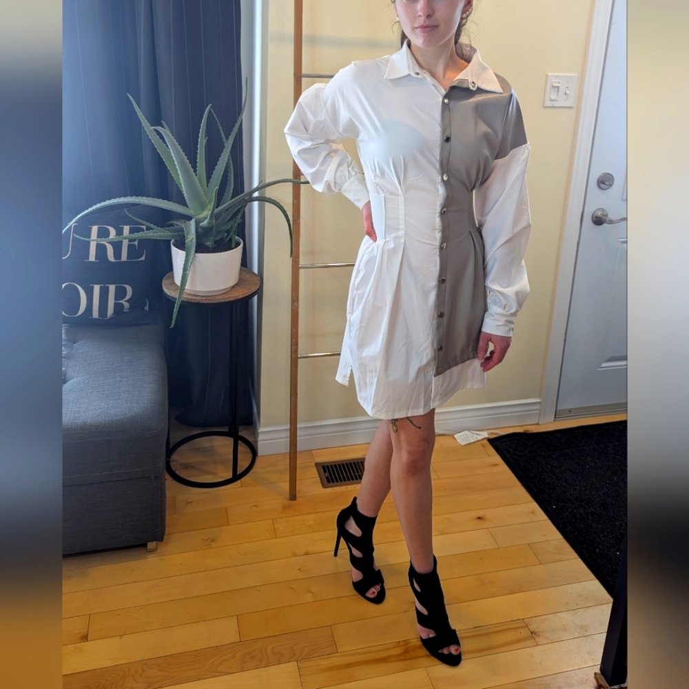 Manière de Voir White Long Sleeve Cuffed Sleeve Dress Shirt